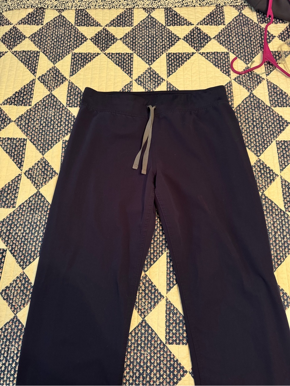 Figs Livingston Basic pants, navy blue women’s medium